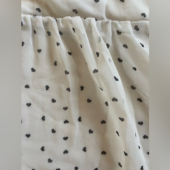 Pretty top from Mango with mini hearts printed. Size XS. - Picture 2 of 7